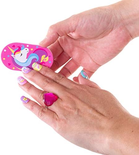 Hot Focus Unicorn Nail Art Gift Set – 112 Piece Scented Girls Nail Комплект Включва Преса за нокти, лак за нокти, разделители на пръстите на краката и много други – Нетоксичен Лак за нокти на во